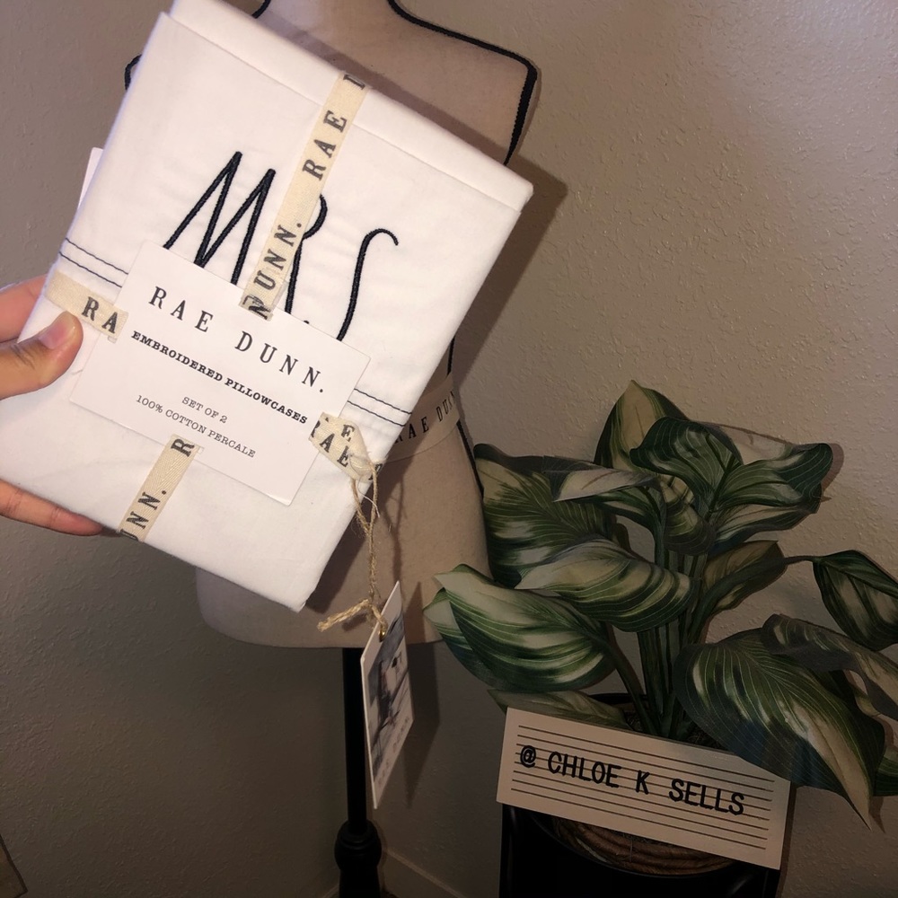 Rae Dunn White 'Mr and Mrs' Pillowcase Set NEW